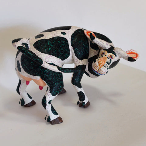 Vicente Hernandez Vasquez - Hand Carved Cow