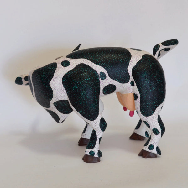 Vicente Hernandez Vasquez - Hand Carved Cow